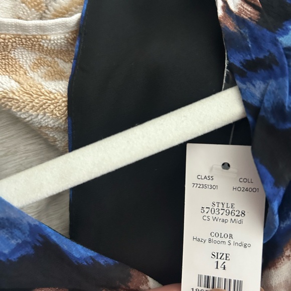 Great dress new with tags - Picture 4 of 4